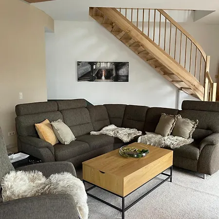 Grosses Familienapartment Mitten In Der Appartamento